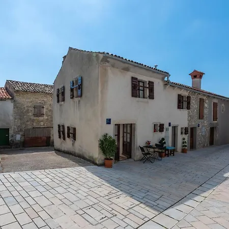 Picturesque San Rocco 1